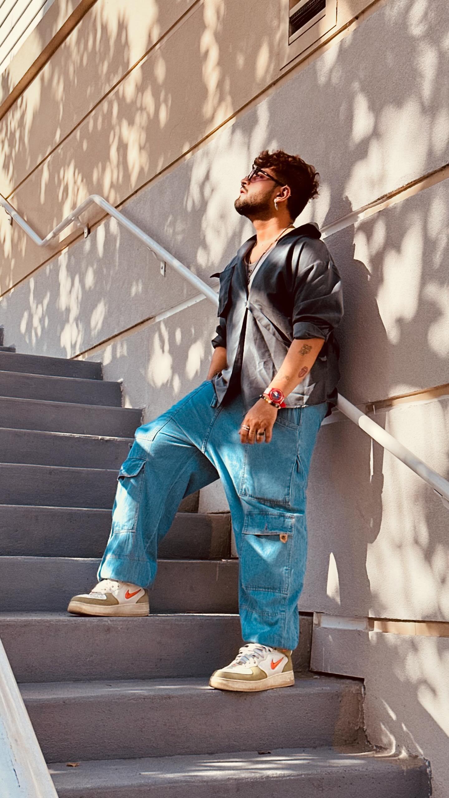 Unisex Fashion Trends: How to Rock the Gender-Neutral Look Unisex Fashion Trends: How to Rock the Gender-Neutral Look
