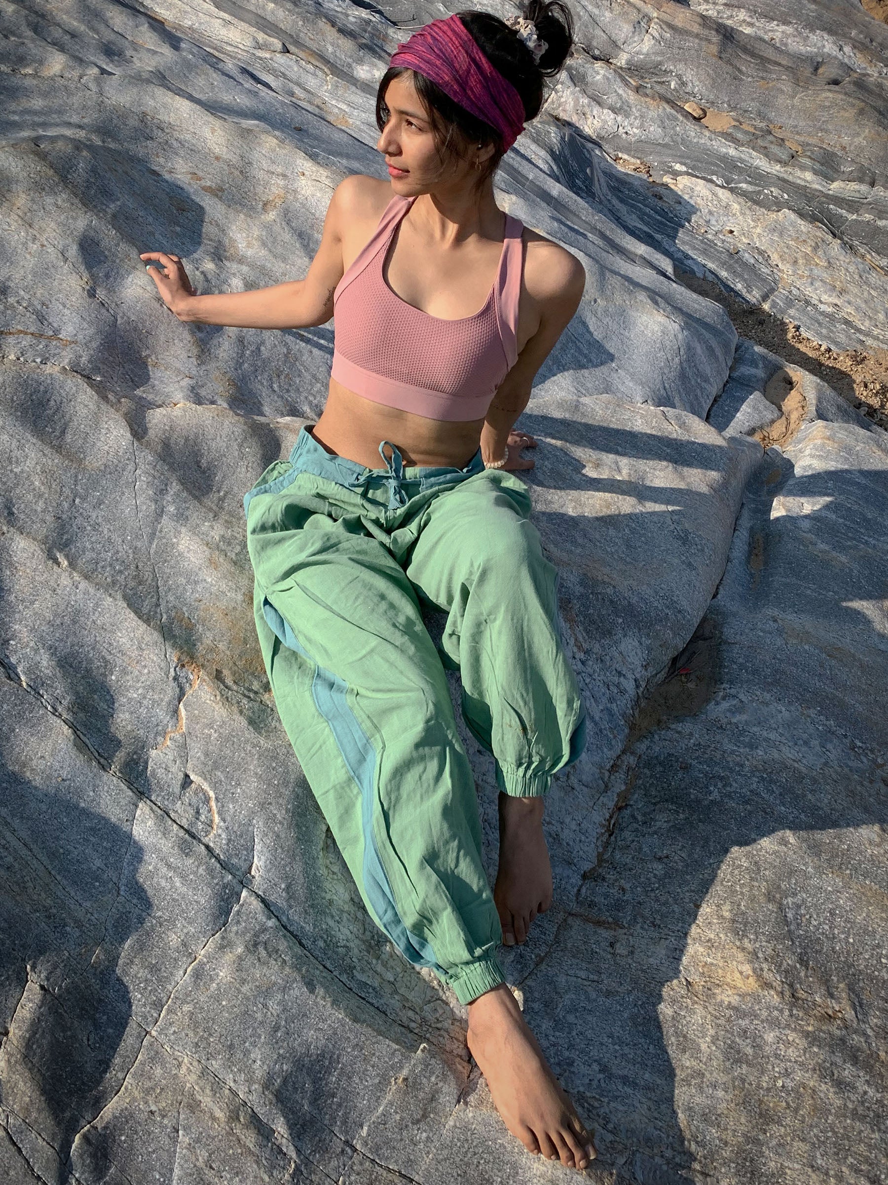 Travel Fashion Trends 2024: What’s In and What’s Out