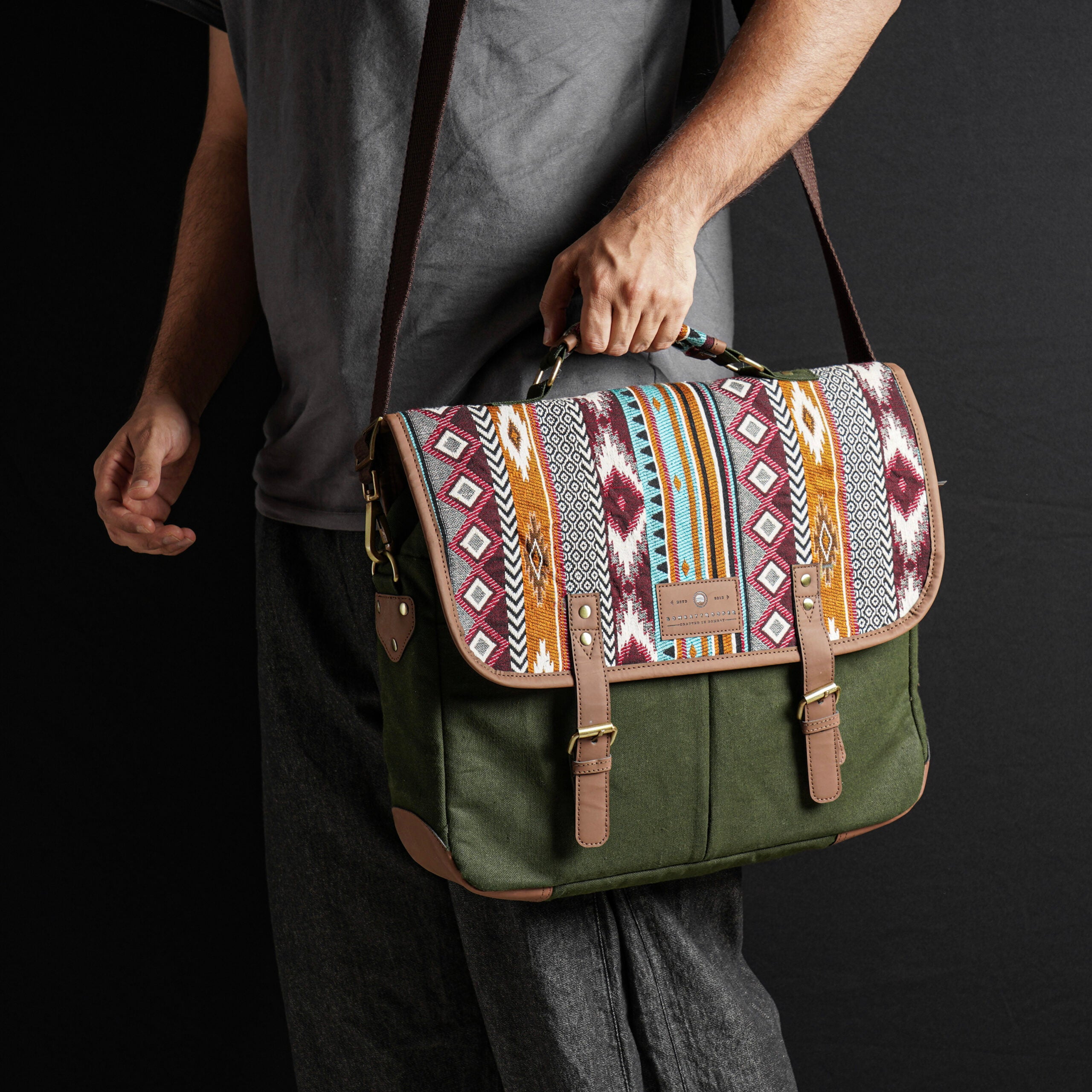 Firangi-Messenger-L