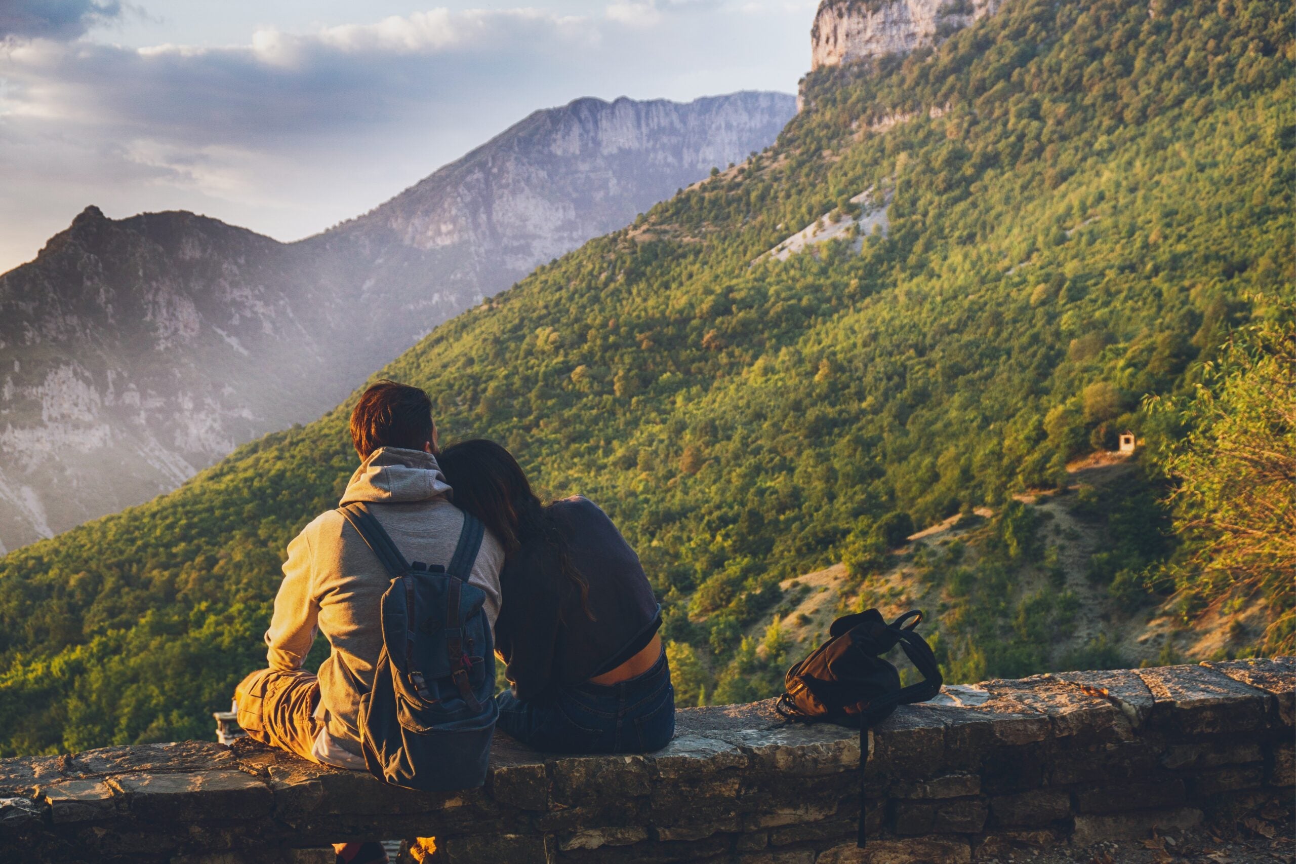9 Types Of Travel Luggage You Should Carry For Your Trip