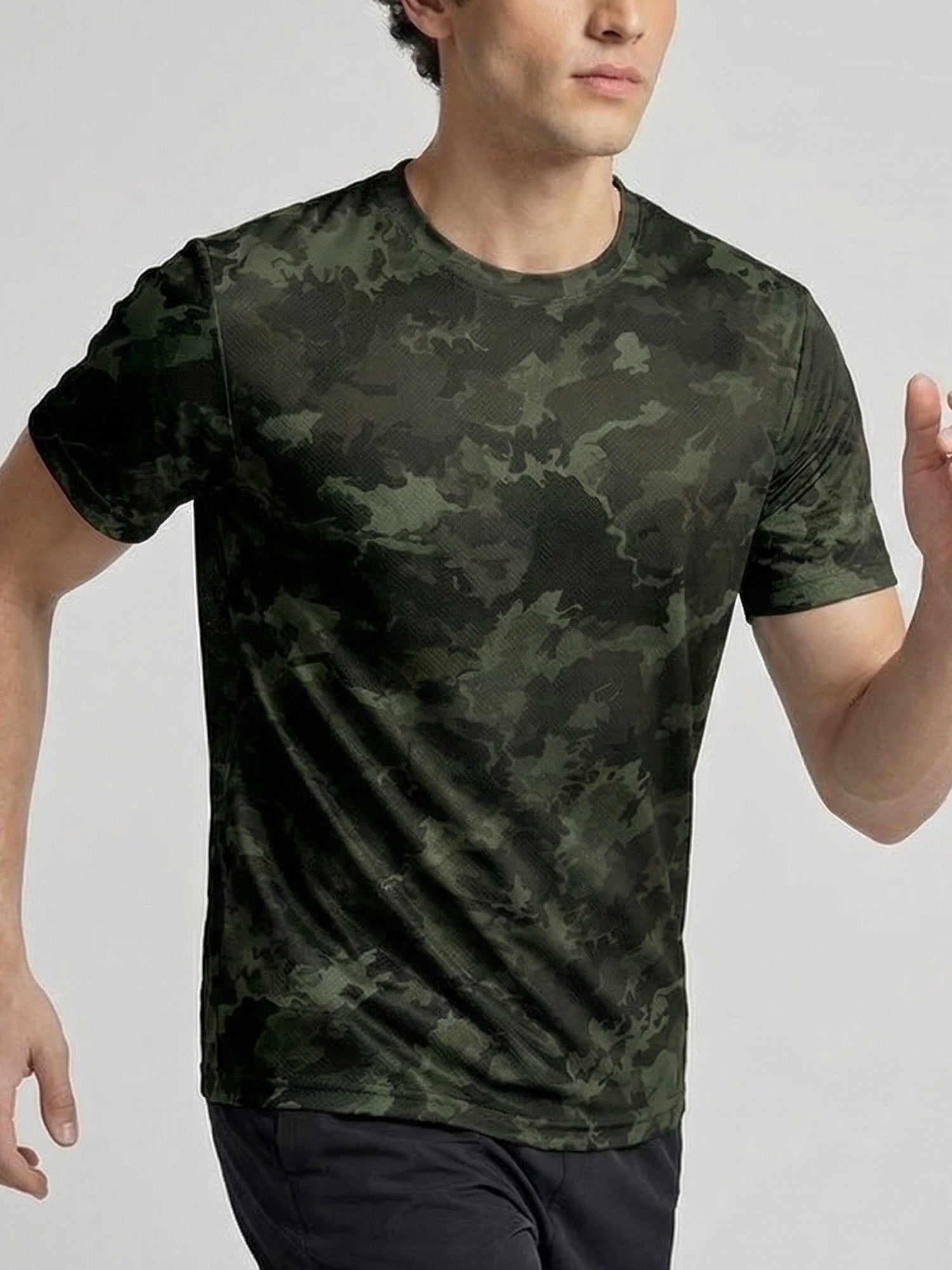 Classic Camo - Green: Active Mesh T-shirt