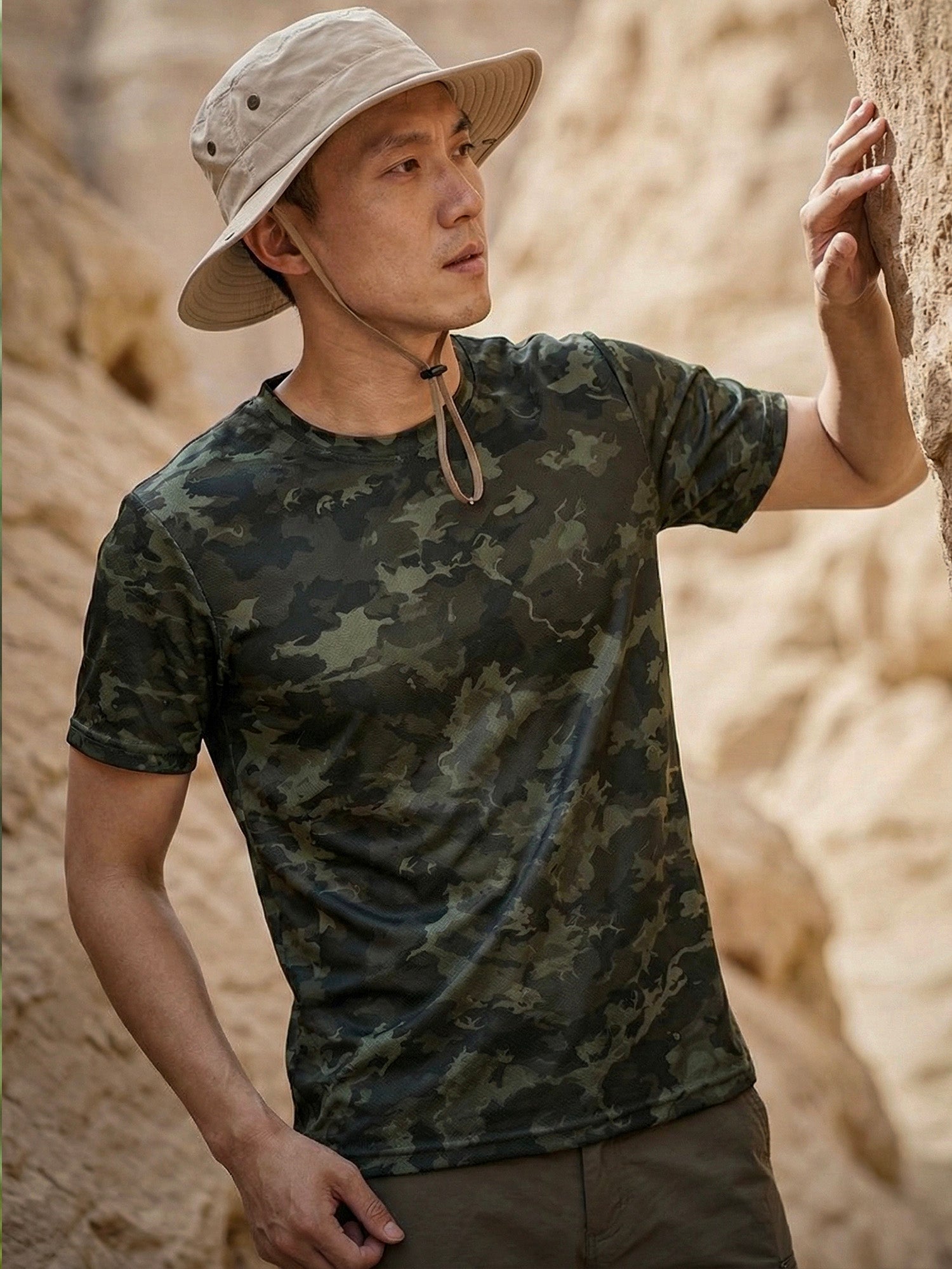 Classic Camo - Green: Active Mesh T-shirt