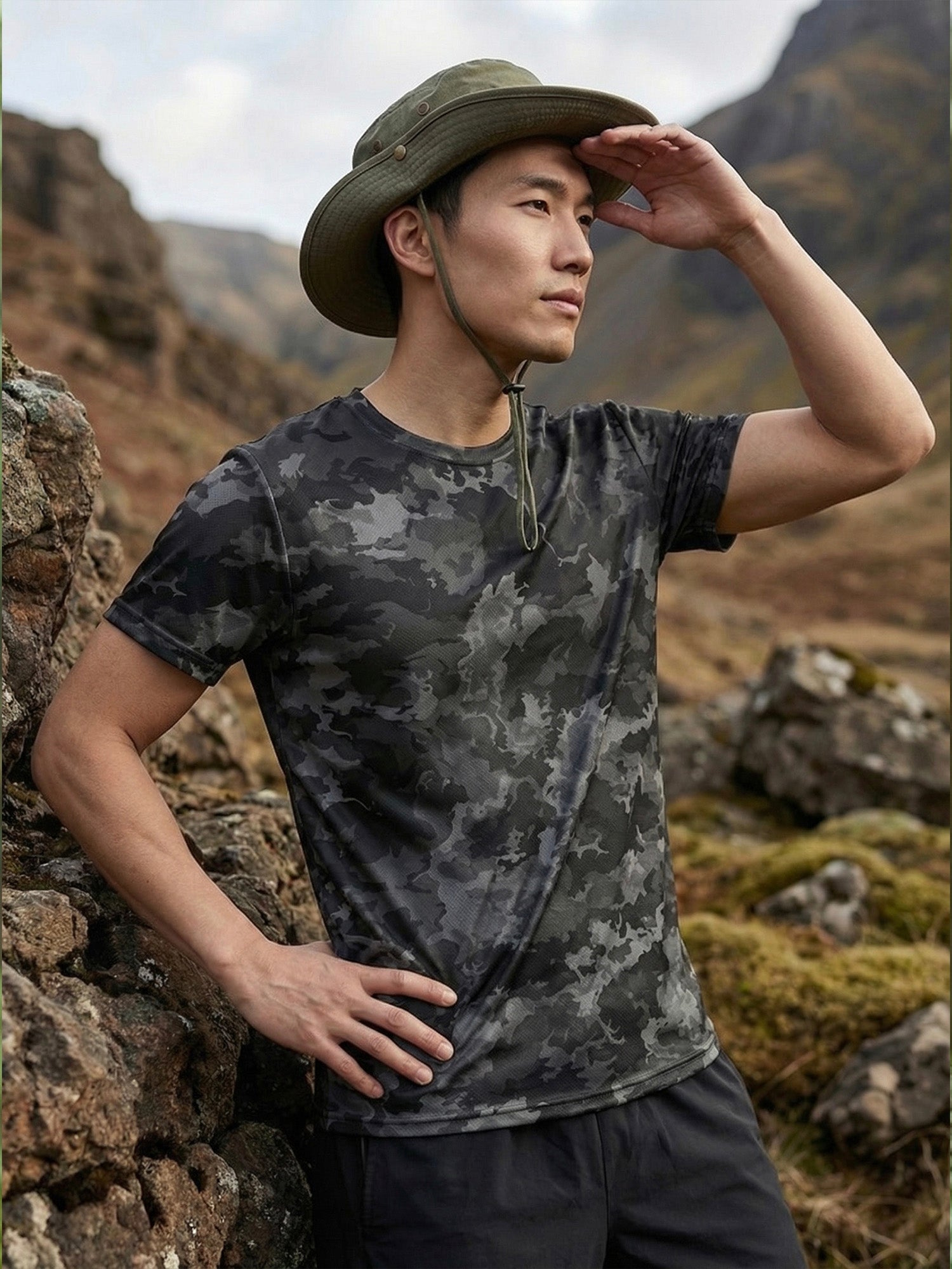 Classic Camo - Grey: Active Mesh T-shirt