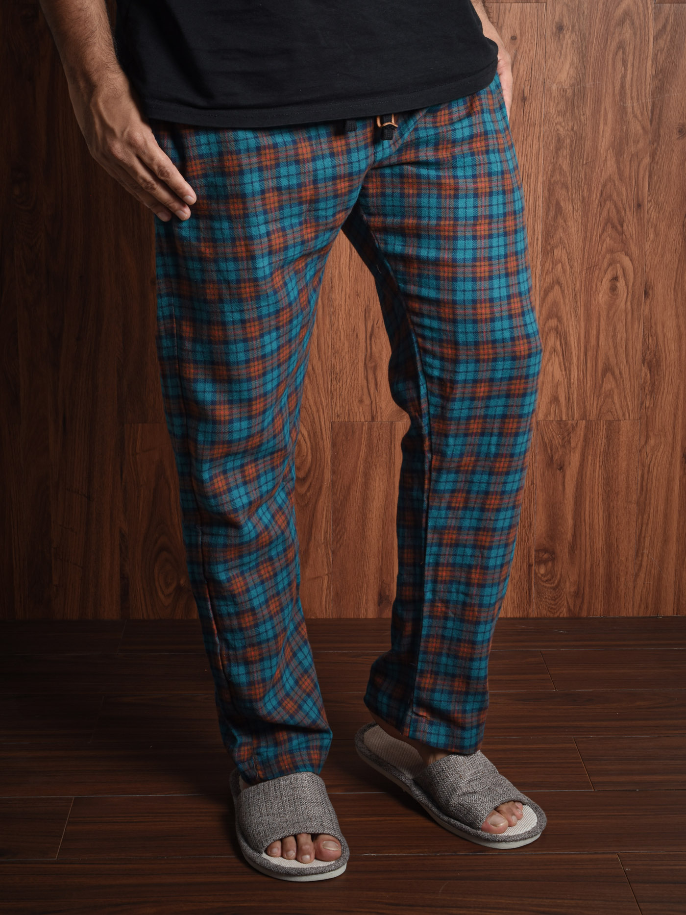 Buy Bombay Trooper Teal & Orange Checkered Flannel Pants for Men at  Amazon.in