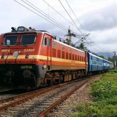 WAP-4_Class_locomotive_of_Indian_Railways_20190603044845 TRAIN